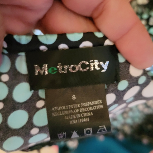 Extremely cute blouse - Picture 5 of 5